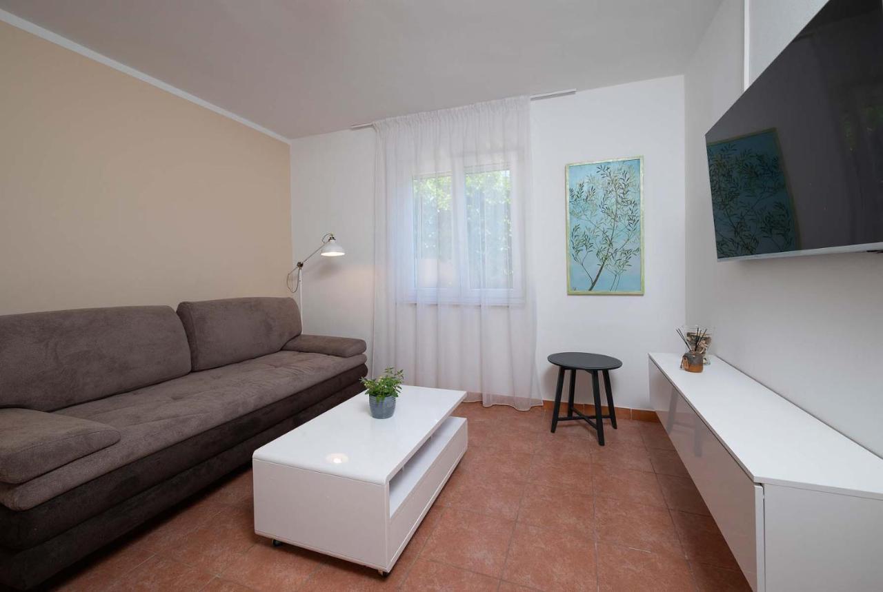 Apartments Pimpinella Premantura Luaran gambar